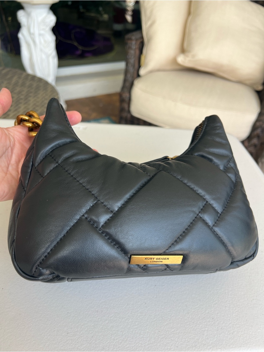 Kurt Geiger Kensington Small Quilted Hobo on Chain Black NWT - Picture 5 of 15
